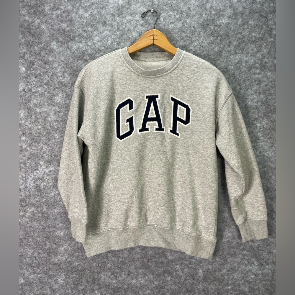 GAP Sweatshirt Youth 10 Gray Logo Fleece Crewneck Pullover Sweater Teen